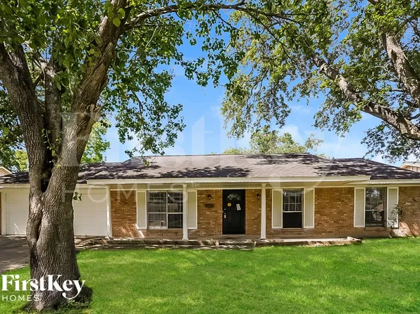10423 Collingswood Rd, La Porte, TX 77571