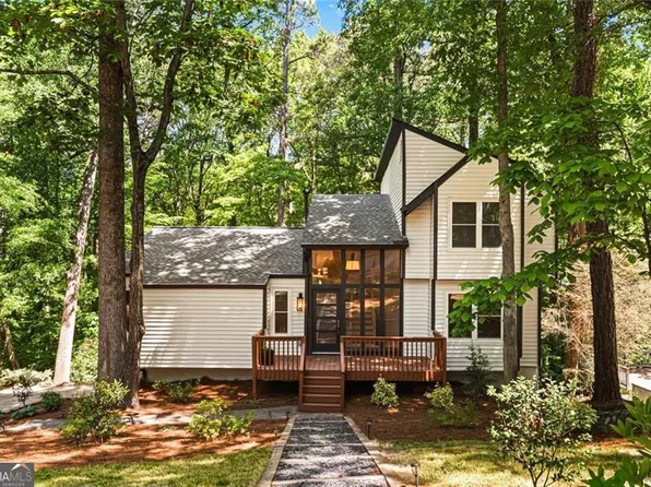 3465 Shawnee Trl SE, Smyrna, GA 30080