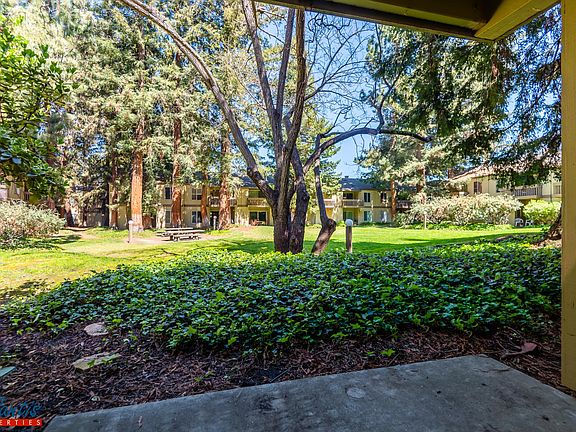 2nd image of 505 Cypress Point Dr Unit 113