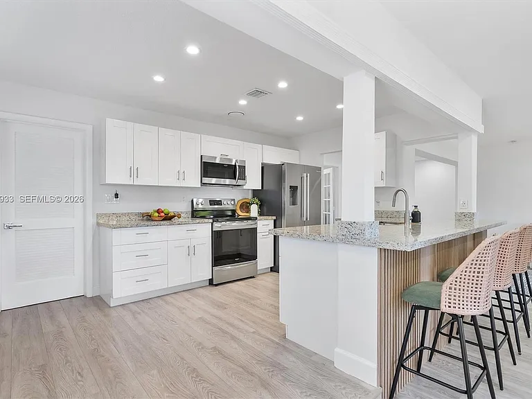 3430 NW 21st Ave — Photo 11