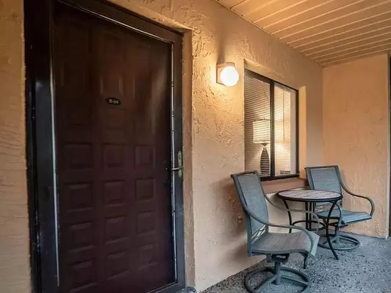 20853 Haulover Cv — Photo 4