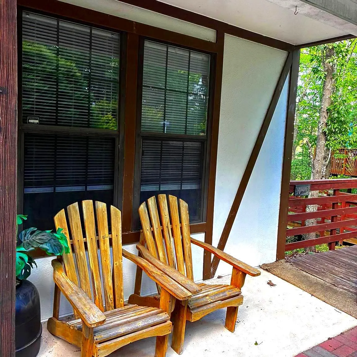 3 bed, 2.5 bath, 1200 sqft, $1,300 — Photo 3