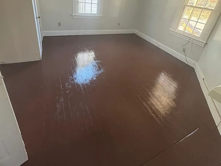 818 Noble Ave — Photo 3