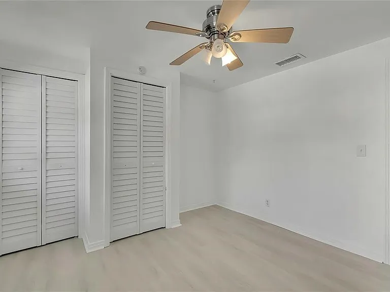 8424 Stillbrook Ave — Photo 21