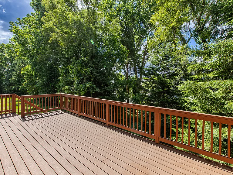 300 Stratford Ln #300 — Photo 62