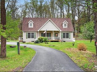 31 Roe Rd, Bloomingburg, NY 12721