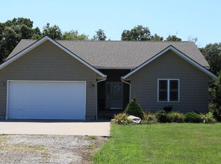 23739 Landmark Ave, Marshall, MO 65340