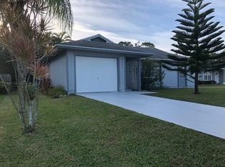 5948 SE Avalon Dr, Stuart, FL 34997