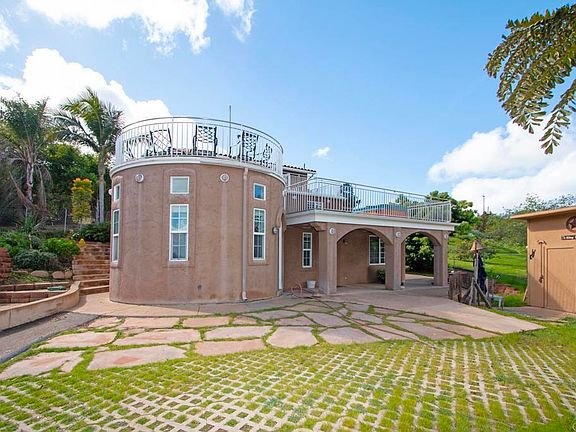 2nd image of 405 Solana Real