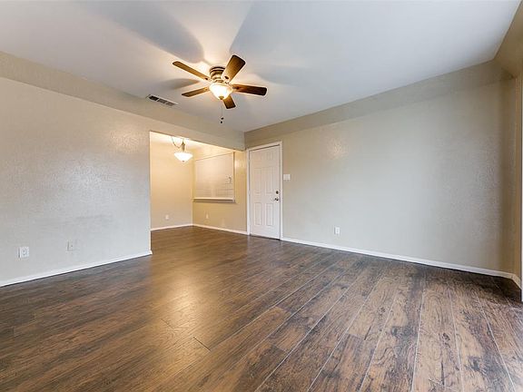 5th image of 3328 Shepherd Ln APT 213