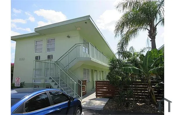 Building Photo - 1118 N H St