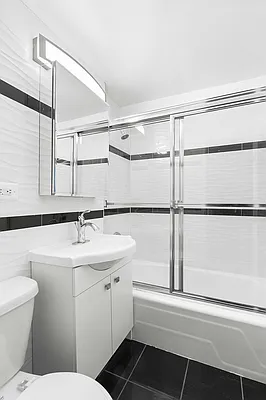 Rented by Compass | media 26