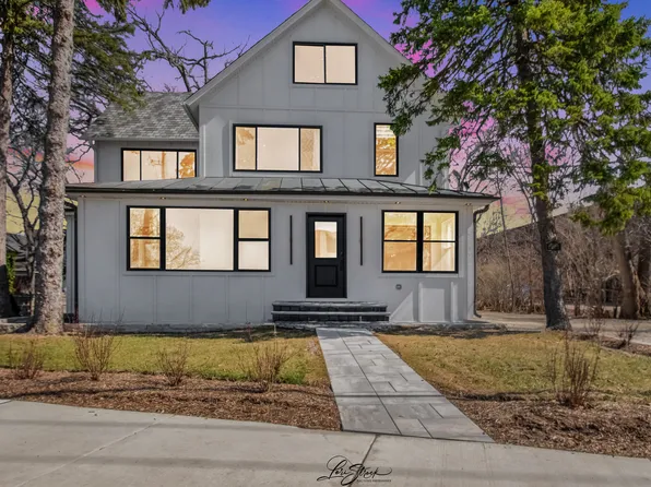 217 W Main St, Lake Zurich, IL 60047