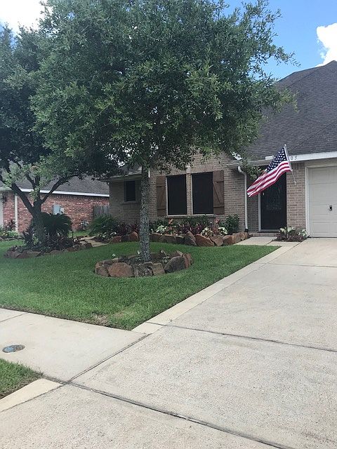 2nd image of 1905 Grand Oak Dr