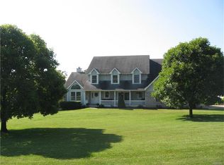 1852 Queen Anne Ct, Wentzville, MO 63385