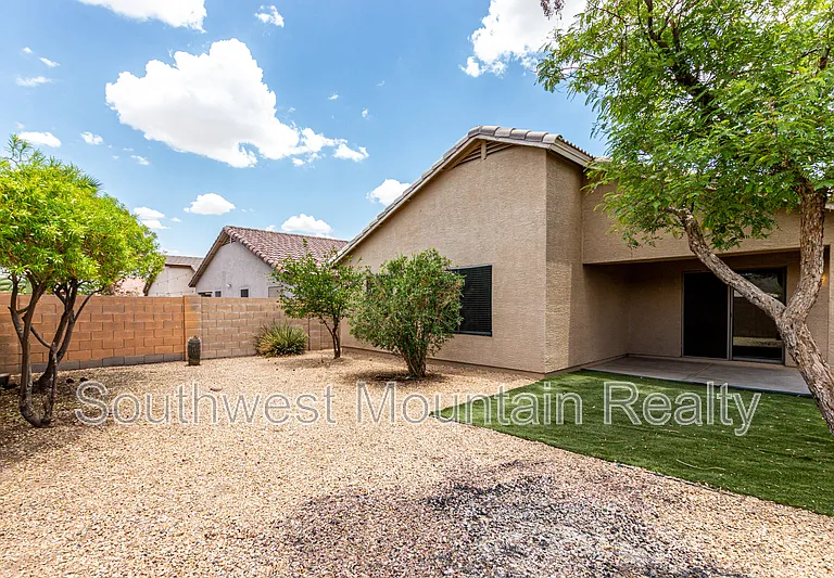 33782 N Mercedes Dr — Photo 32