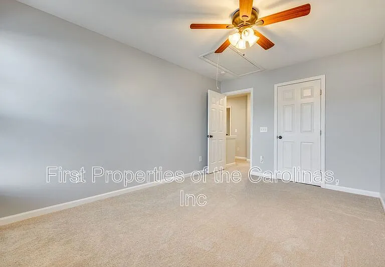 618 Bayou Cir — Photo 22