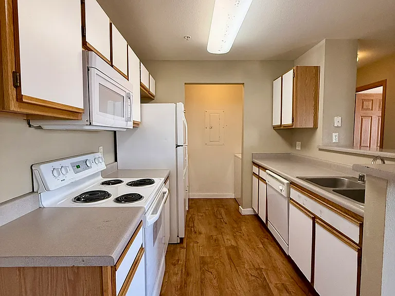 2226 W Elizabeth St #D303 — Photo 10