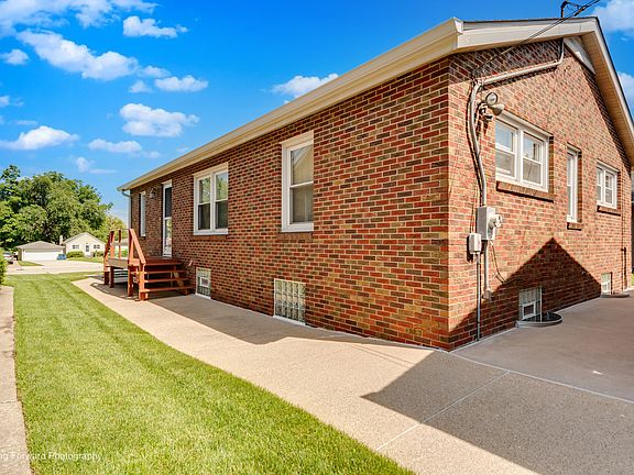 4th image of 1703 Cora St