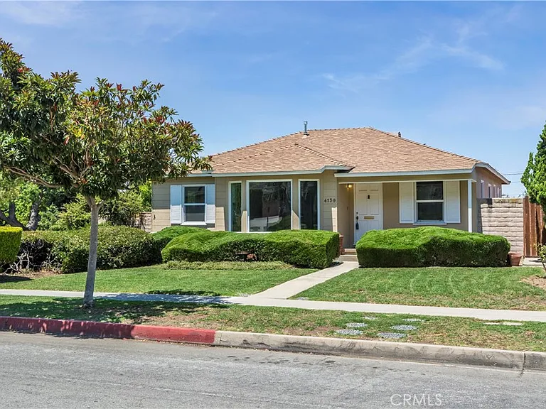 4259 Newton St — Photo 1