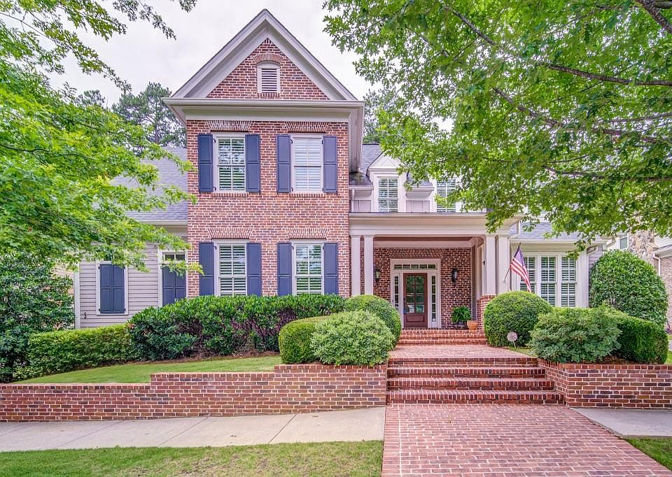 1st image of 833 Lookingglass Ln