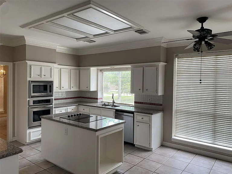 3207 Breckinridge Ct — Photo 10