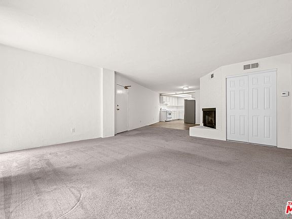 5th image of 826 2nd St APT 101