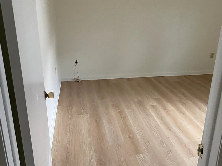 447 N Gates Ave #1 — Photo 10