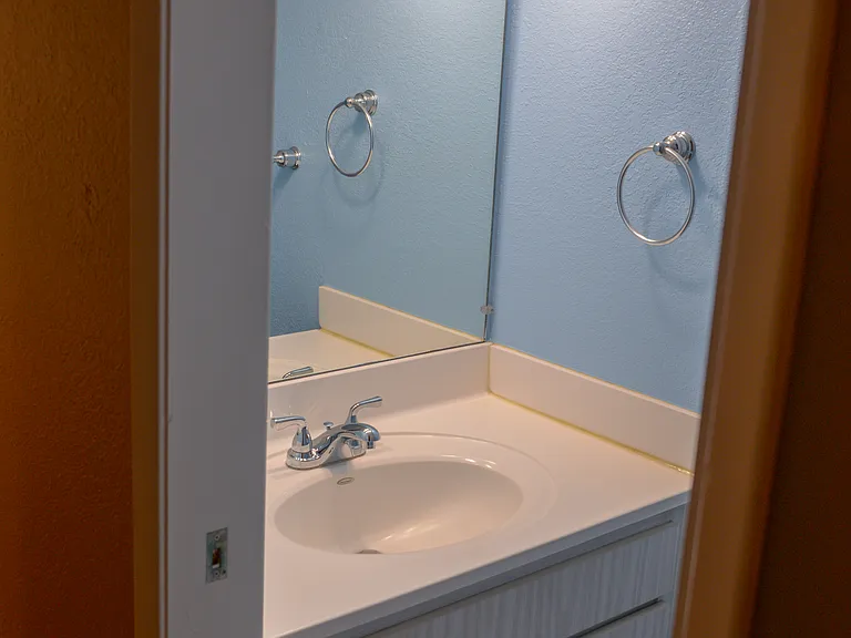 1433 Terra Nova Blvd — Photo 13