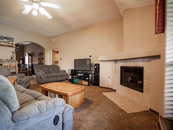 5th image of 3712 Sunset Meadows Dr