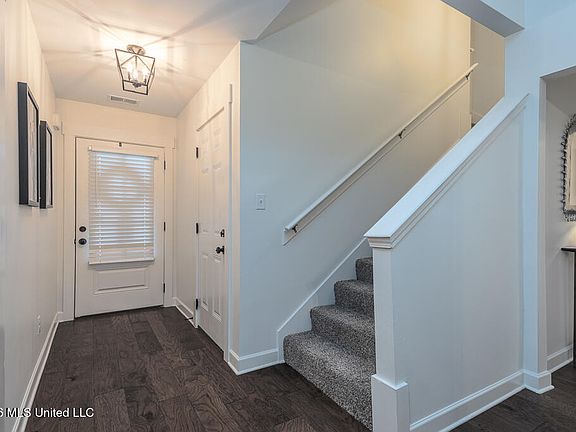 3rd image of 2261 Bella Ln