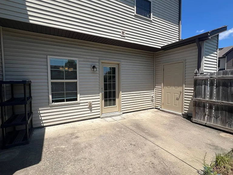 5305 Tony Lama Ln — Photo 25