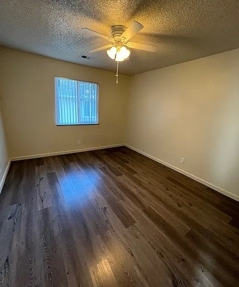 950 Del Rio Dr #A — Photo 16