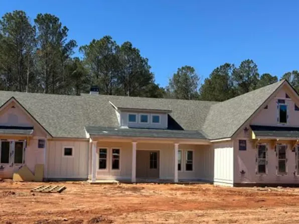 126 Woodford Dr, Roopville, GA 30170