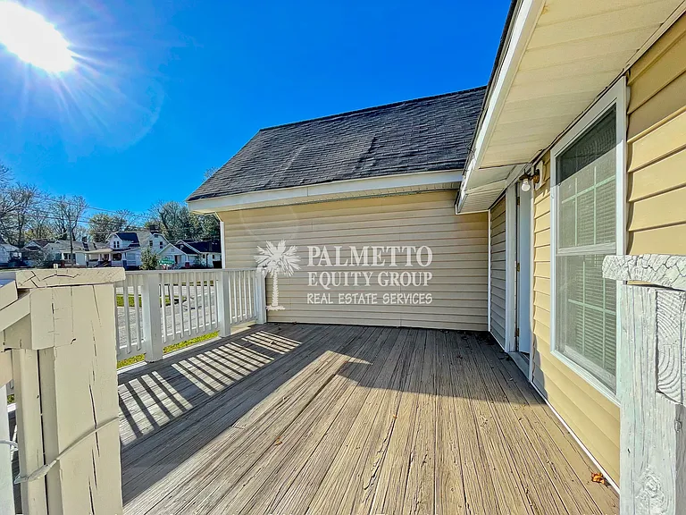 829 Dillard St — Photo 16