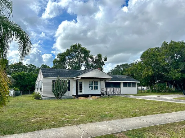 431 N Scenic Hwy, Frostproof, FL 33843