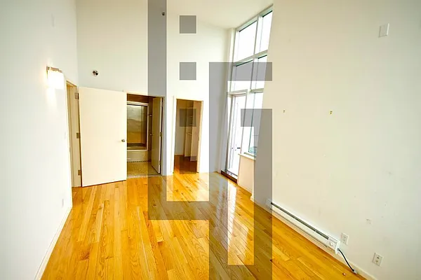 Rented by Loom Group | media 18