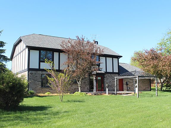 2nd image of 146 Ironwood Ct