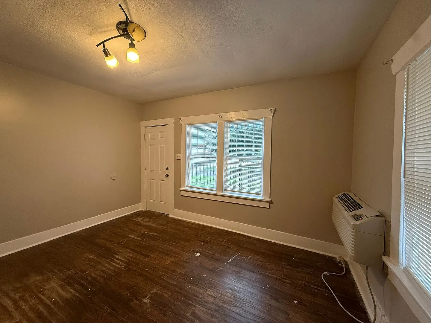 Downtown Wichita 1 Bedroom — Photo 2