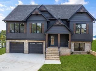 411 Hampton Way, Dandridge, TN 37725