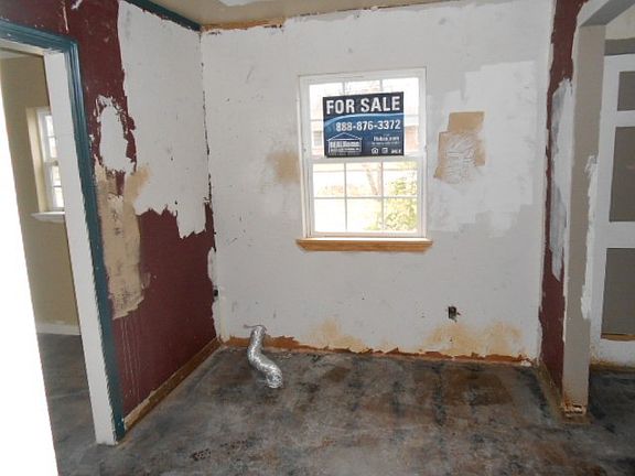 5th image of 4899 Easley Ave