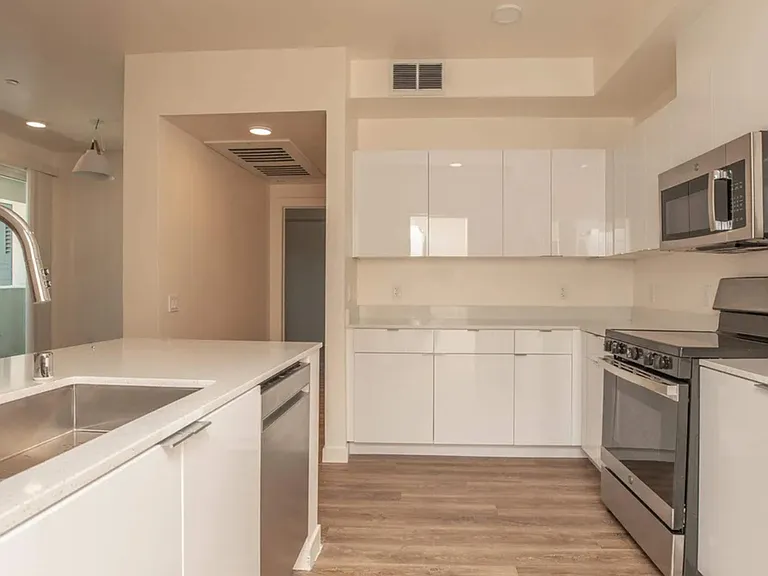 Mossdale Landing - Brand New Apartment Homes — Photo 3
