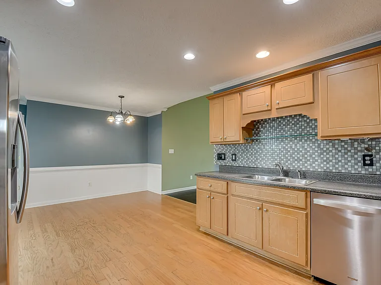 223 Old Berzelia Rd — Photo 21