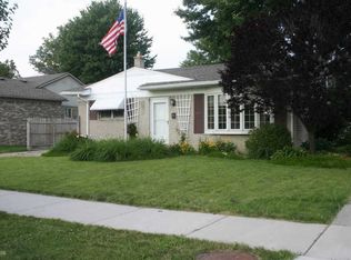 30714 Calahan Rd, Roseville, MI 48066