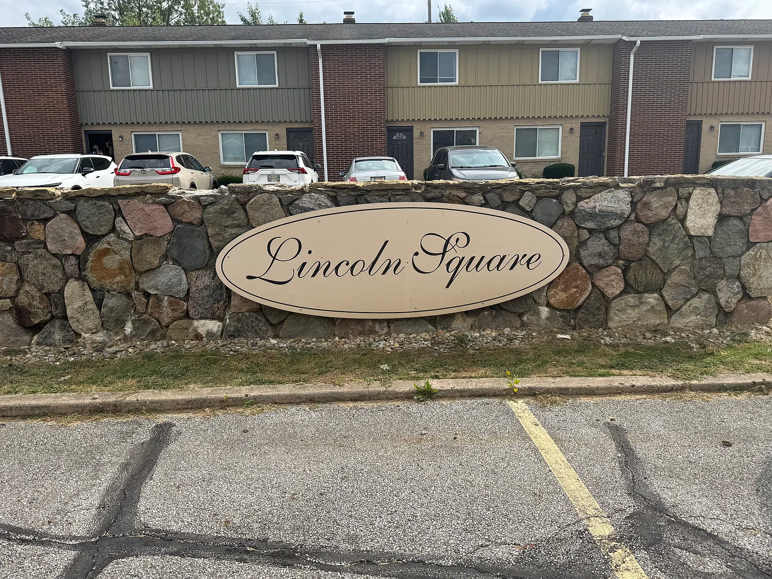 2 bed, 1.5 bath, $1,200 — Photo 1