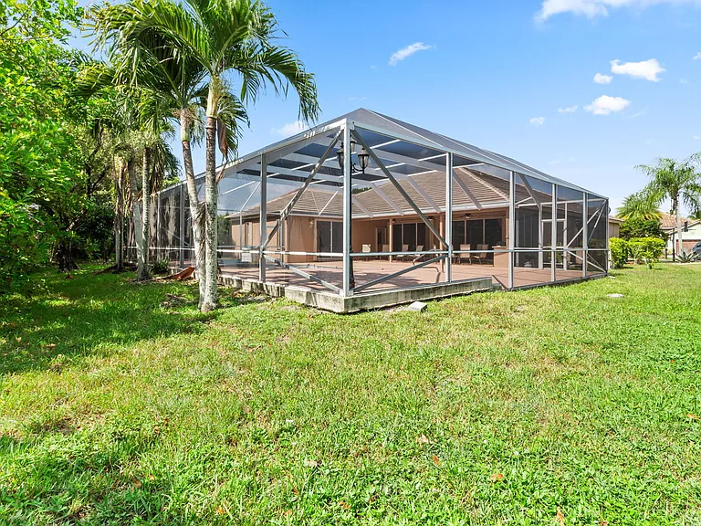 21698 Abington Ct — Photo 74