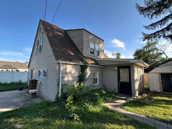 227 Beachwood Blvd