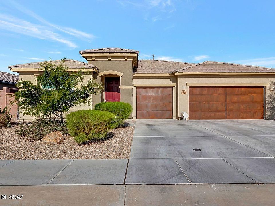 1st image of 1239 E Stronghold Canyon Ln