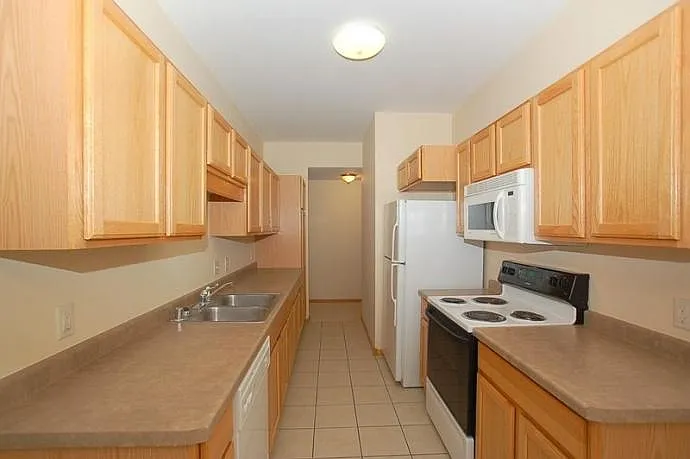 8318 Mansion Hill Ave — Photo 3