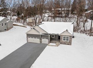 6917 Bovey Trl, Inver Grove Heights, MN 55076